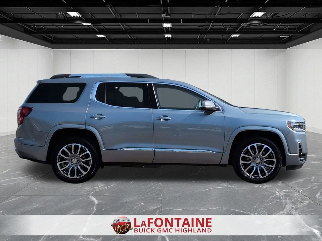 2023 GMC Acadia Denali