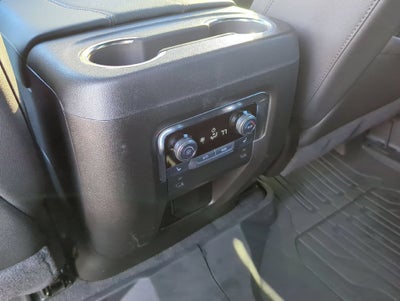 2025 GMC Yukon XL AT4