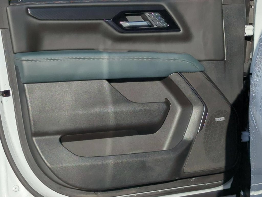 2025 GMC Yukon XL AT4