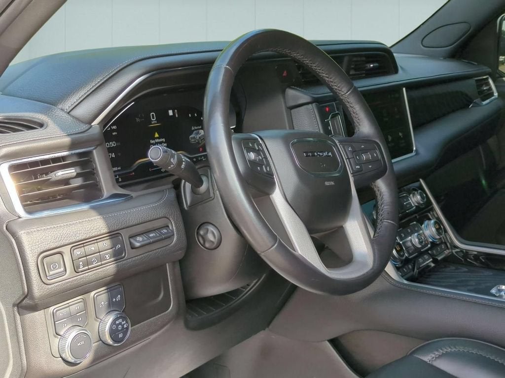 2022 GMC Yukon XL Denali