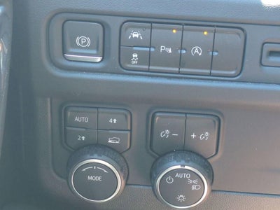 2023 Chevrolet Suburban LS