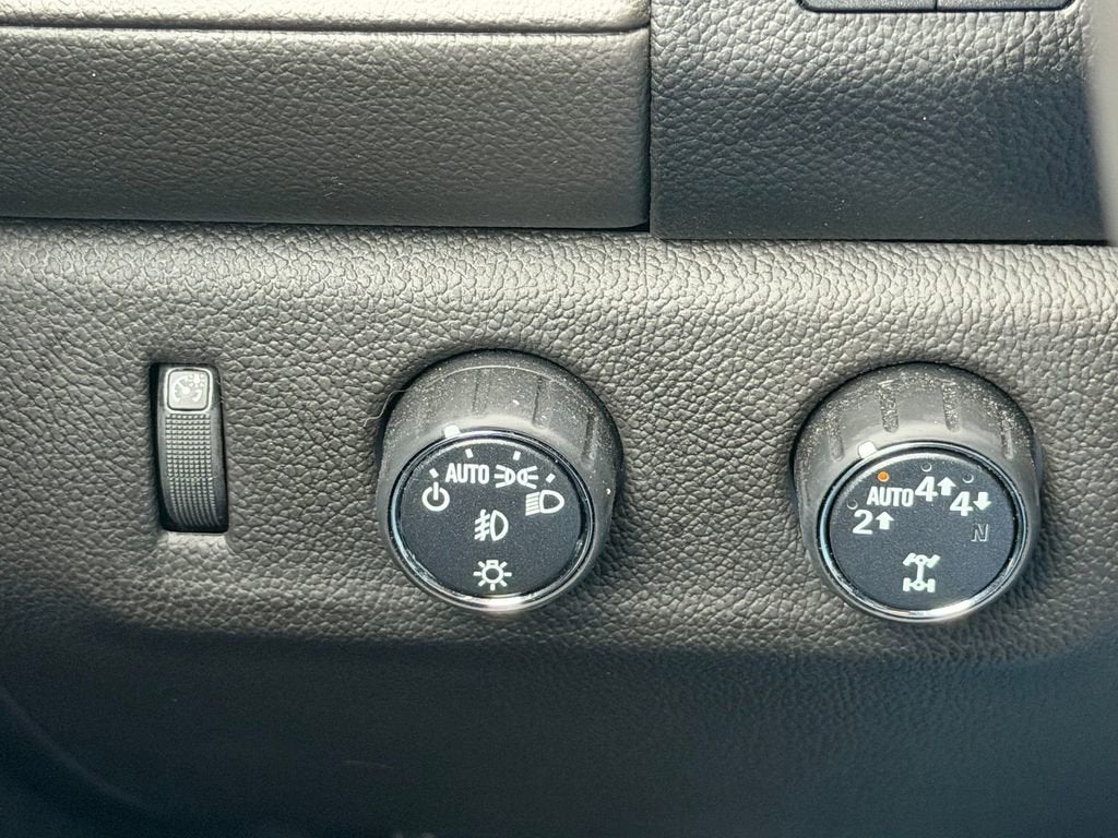 2022 GMC Canyon AT4 - Leather