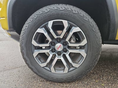 2023 GMC Canyon 4WD AT4