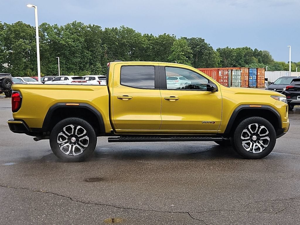 2023 GMC Canyon 4WD AT4