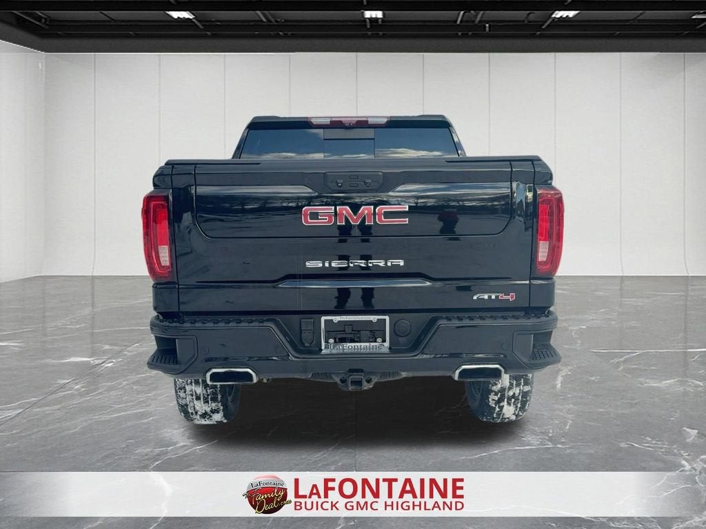 2023 GMC Sierra 1500 AT4