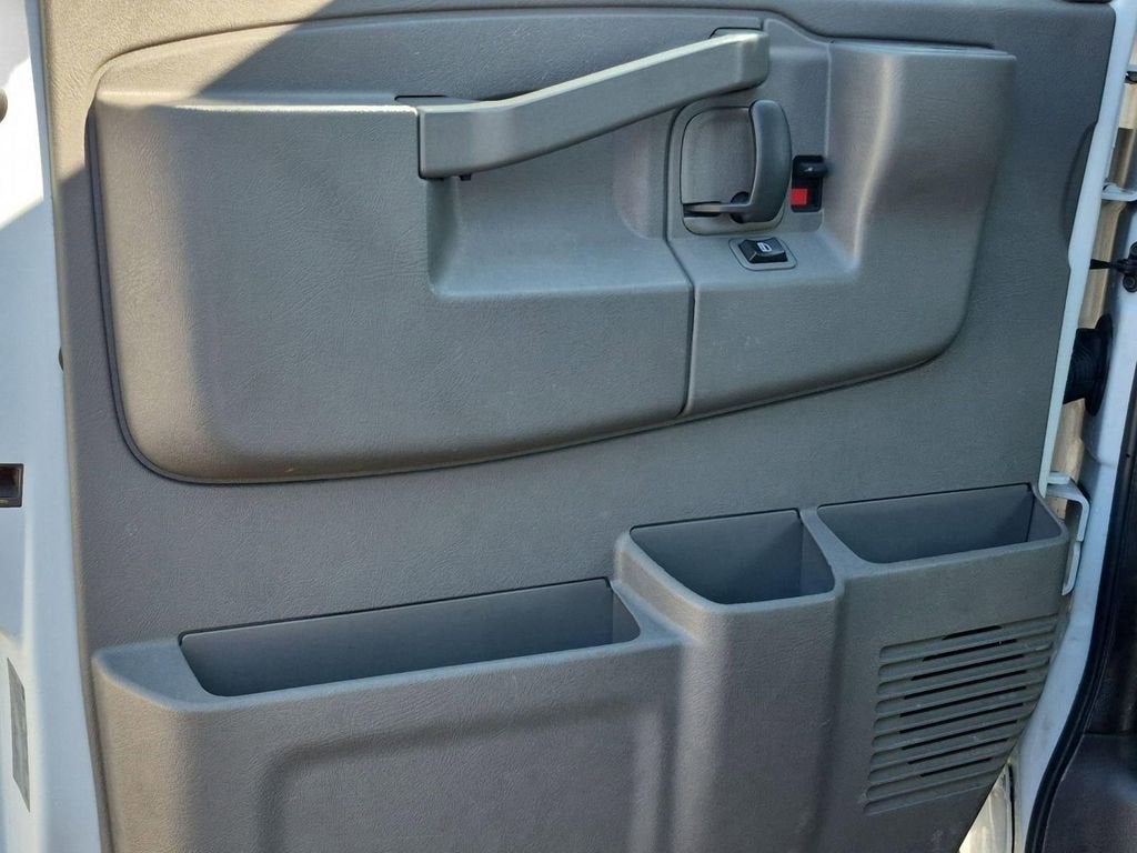 2017 GMC Savana Cargo 2500 Work Van