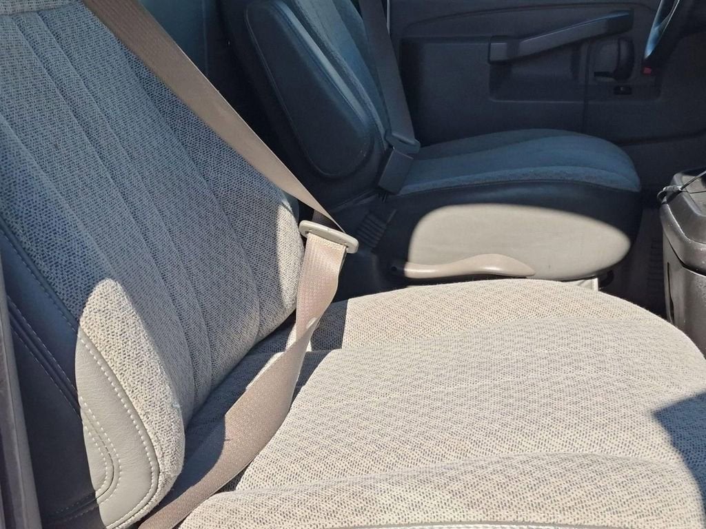 2017 GMC Savana Cargo 2500 Work Van