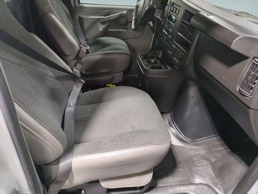 2024 GMC Savana Cargo 2500 Work Van