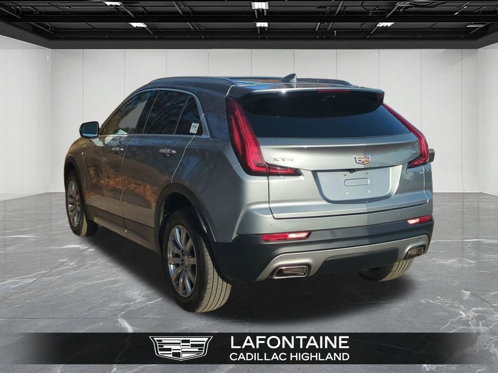 2023 Cadillac XT4 Premium Luxury