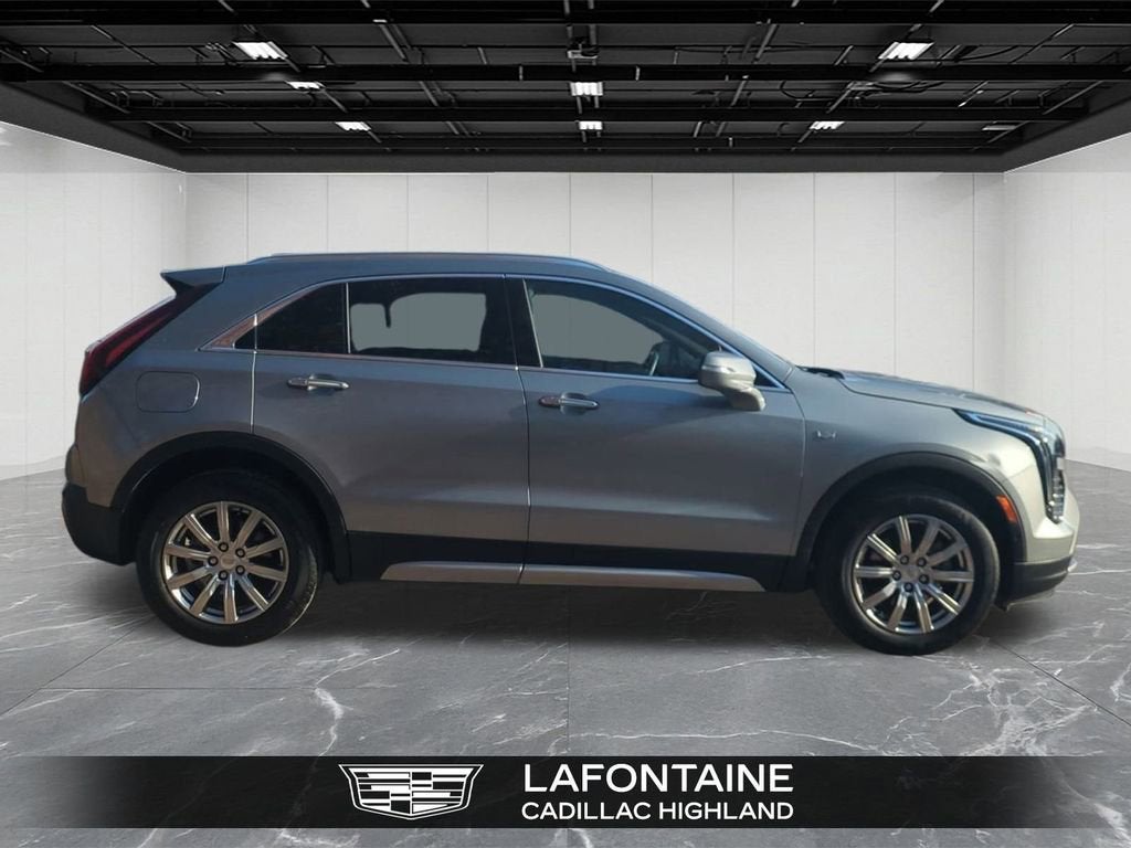 2023 Cadillac XT4 Premium Luxury