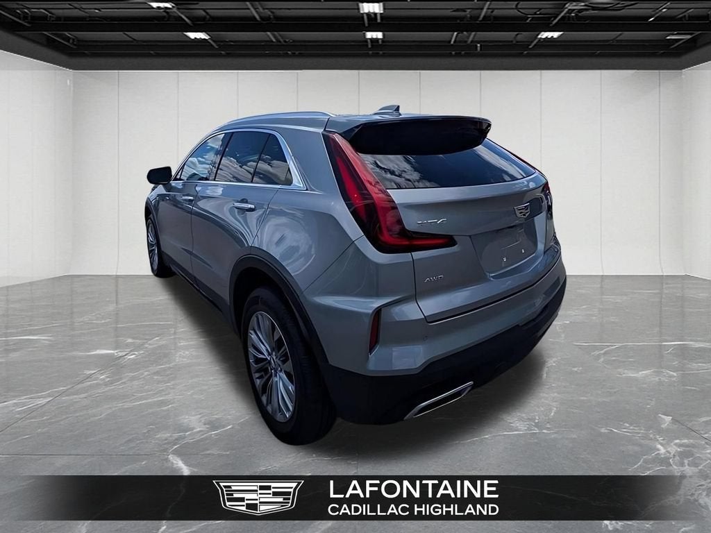 2025 Cadillac XT4 Premium Luxury