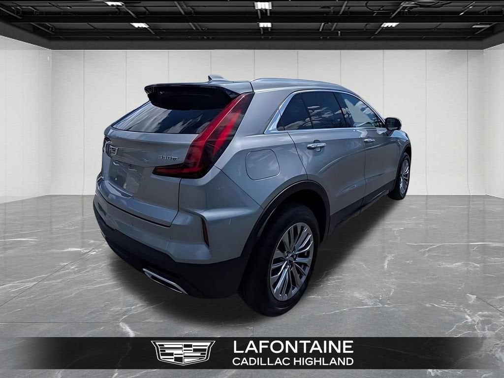 2025 Cadillac XT4 Premium Luxury