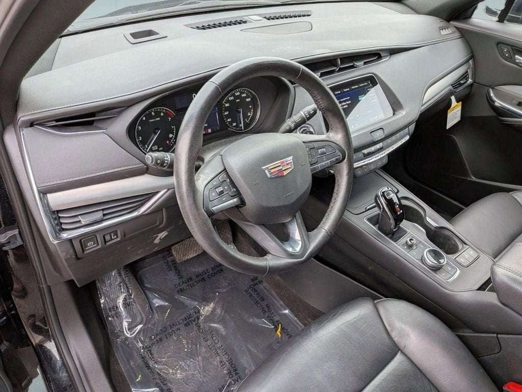 2023 Cadillac XT4 Premium Luxury