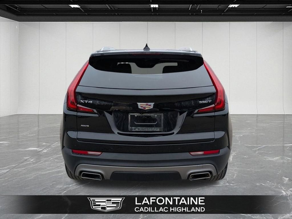 2023 Cadillac XT4 Premium Luxury