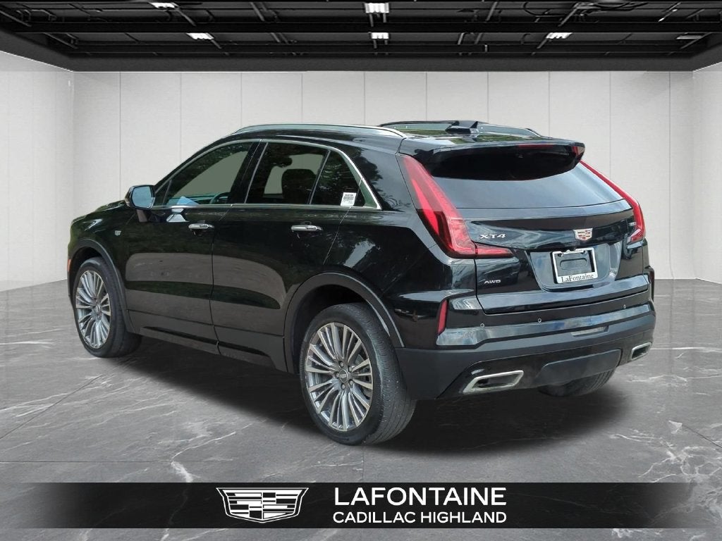 2024 Cadillac XT4 Premium Luxury