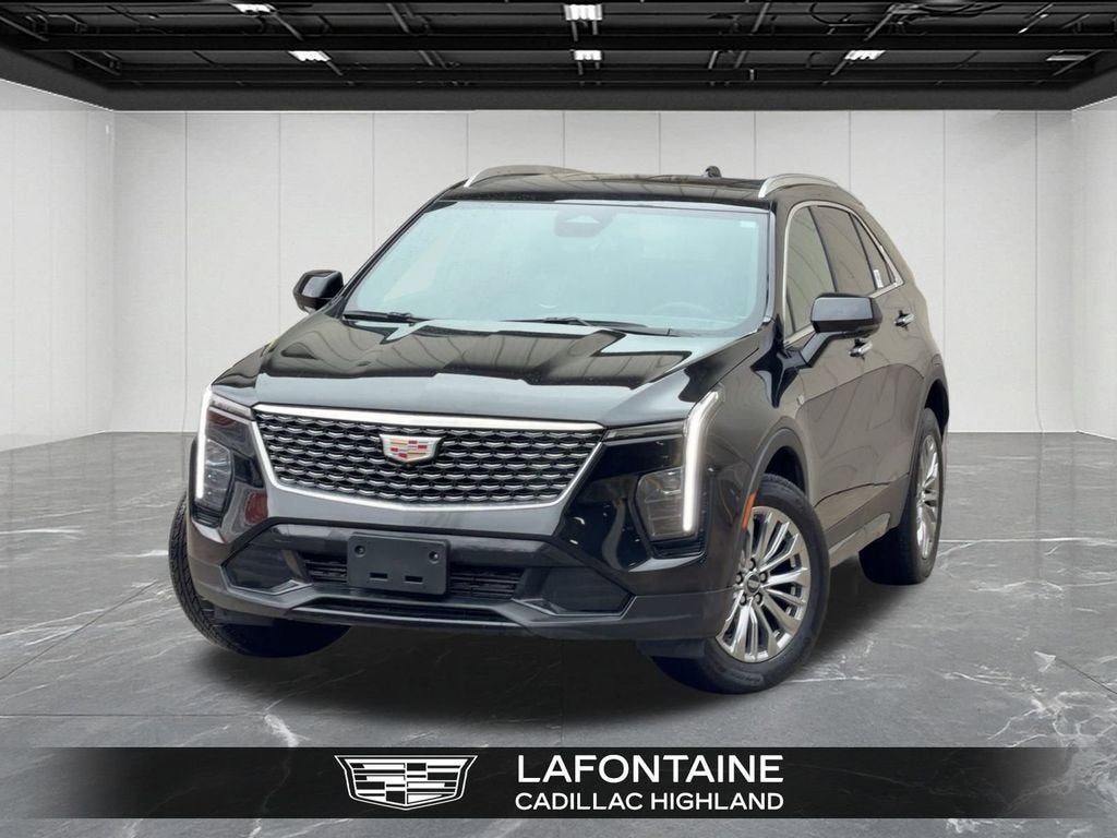 2025 Cadillac XT4 Premium Luxury