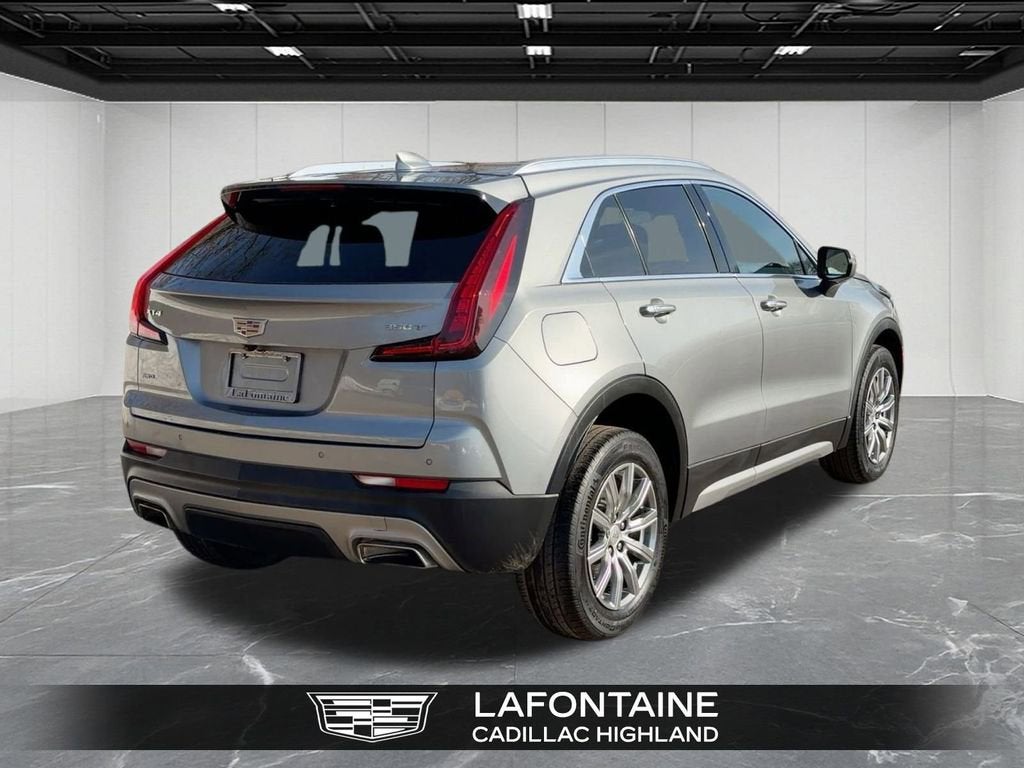 2023 Cadillac XT4 Premium Luxury