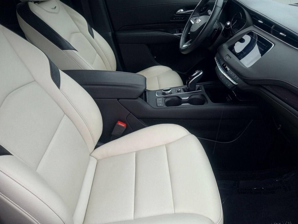 2023 Cadillac XT4 Sport