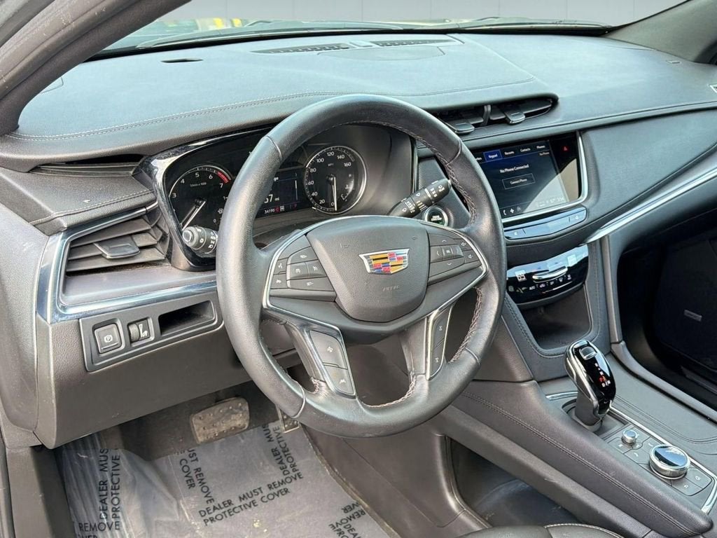 2023 Cadillac XT5 Luxury