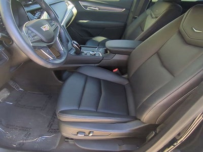 2023 Cadillac XT5 Luxury