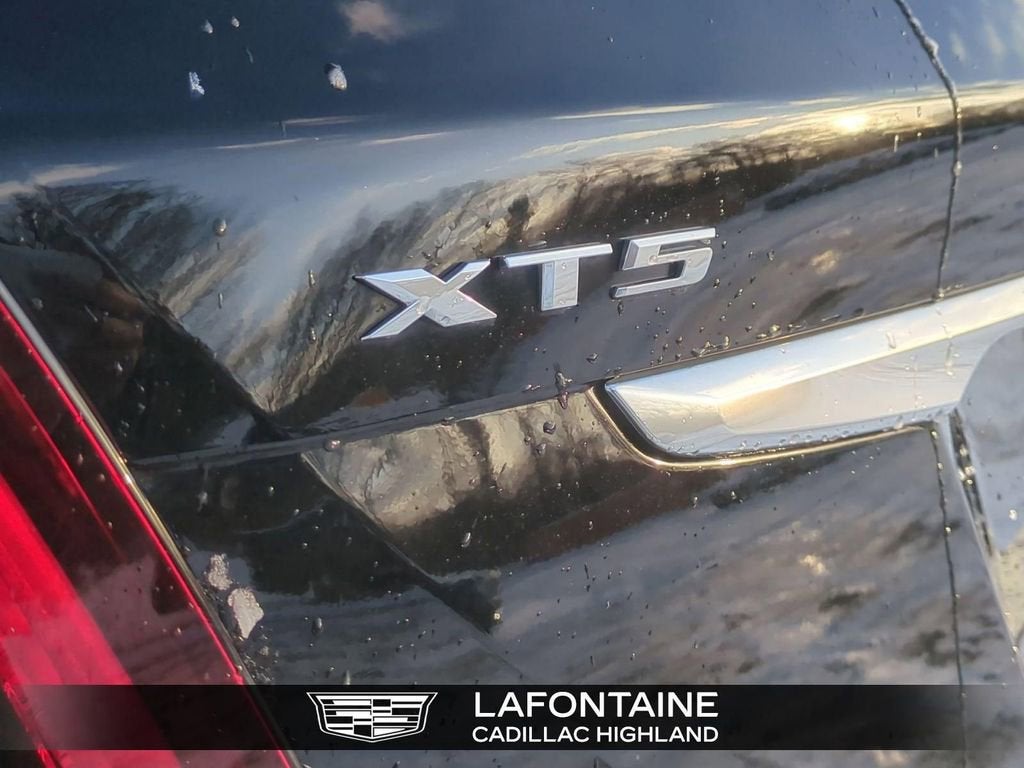 2023 Cadillac XT5 Premium Luxury