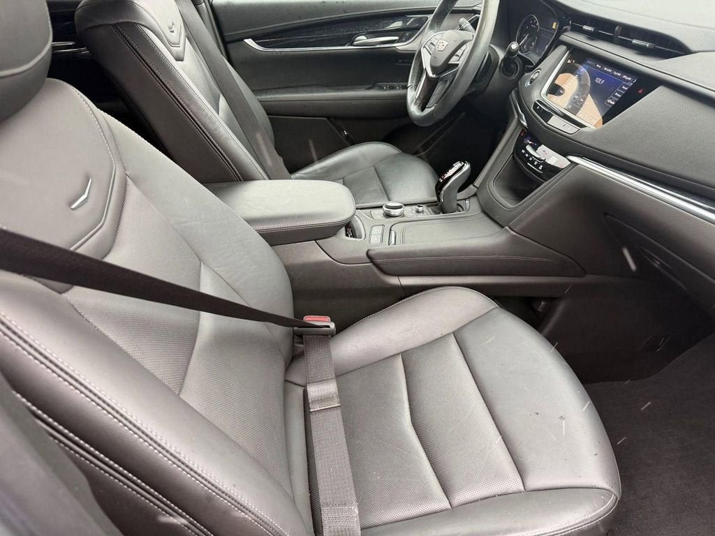 2023 Cadillac XT5 Premium Luxury