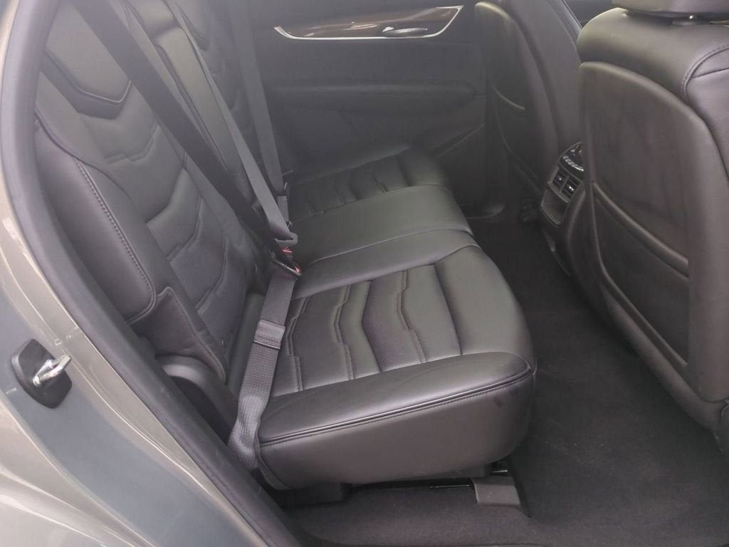 2017 Cadillac XT5 Platinum AWD