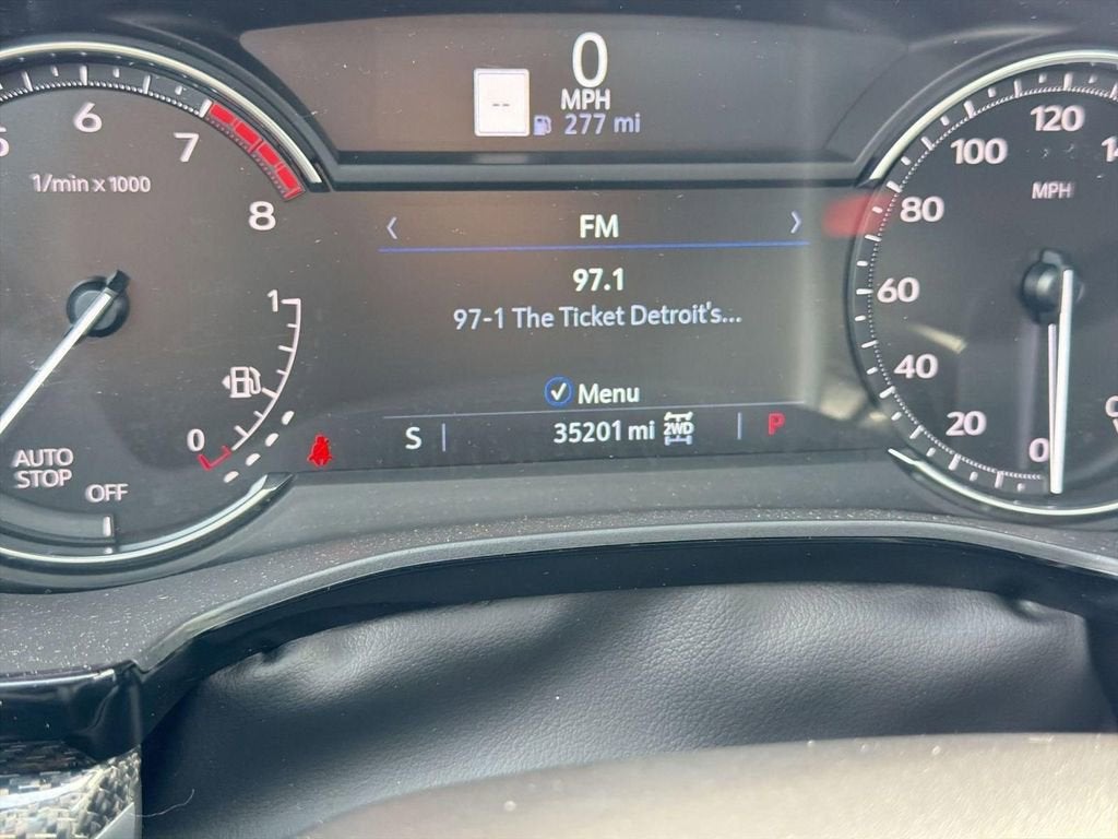 2023 Cadillac XT5 Sport