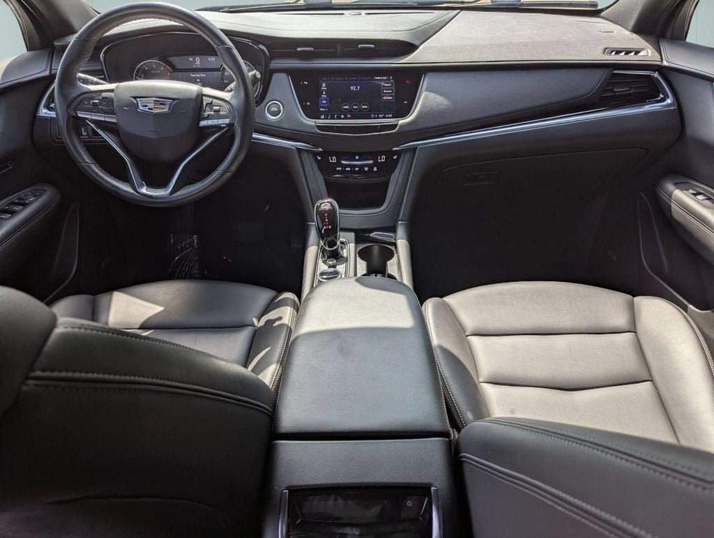 2023 Cadillac XT6 Luxury