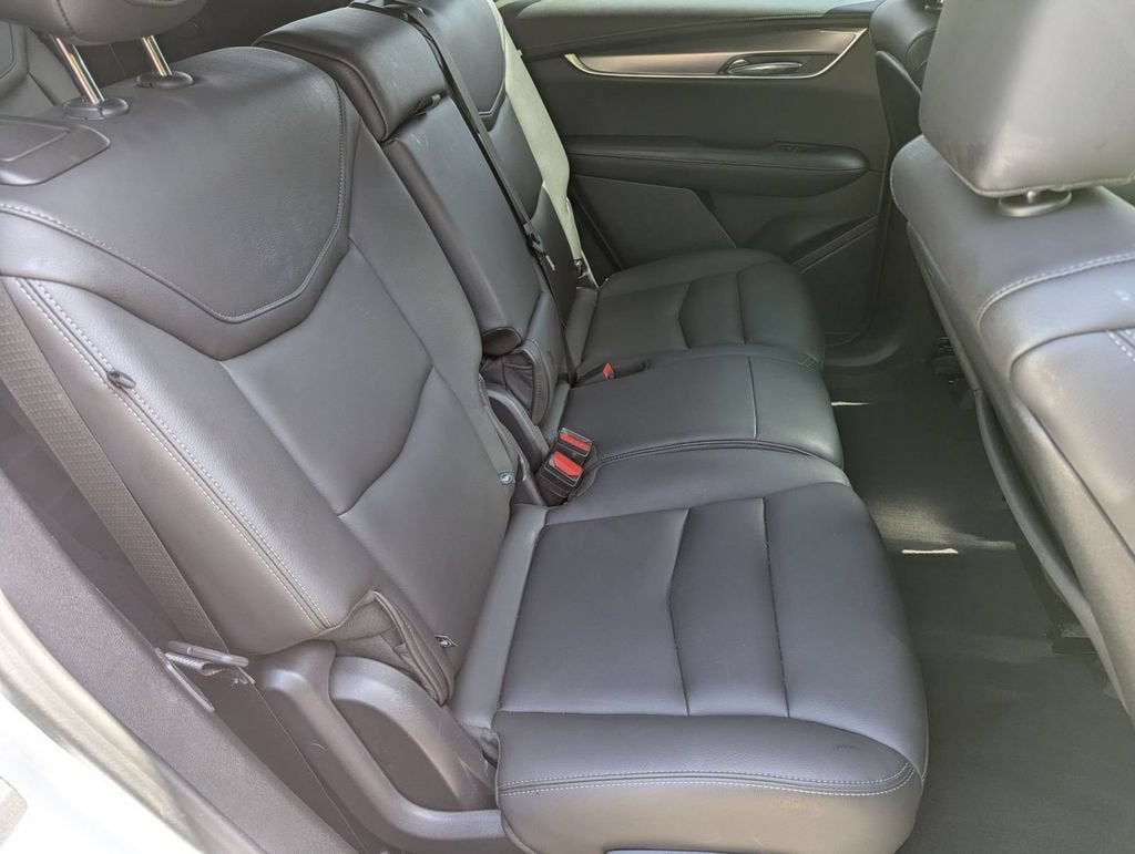 2023 Cadillac XT6 Luxury