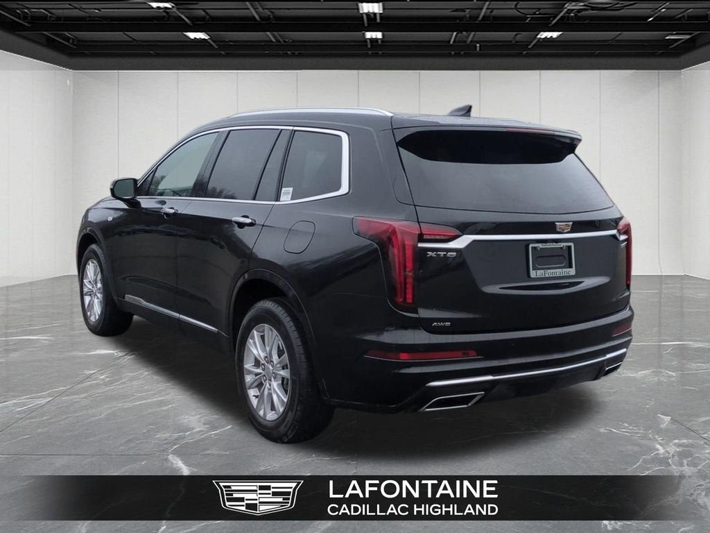 2025 Cadillac XT6 Luxury