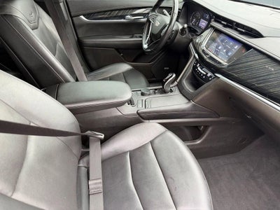 2022 Cadillac XT6 Premium Luxury