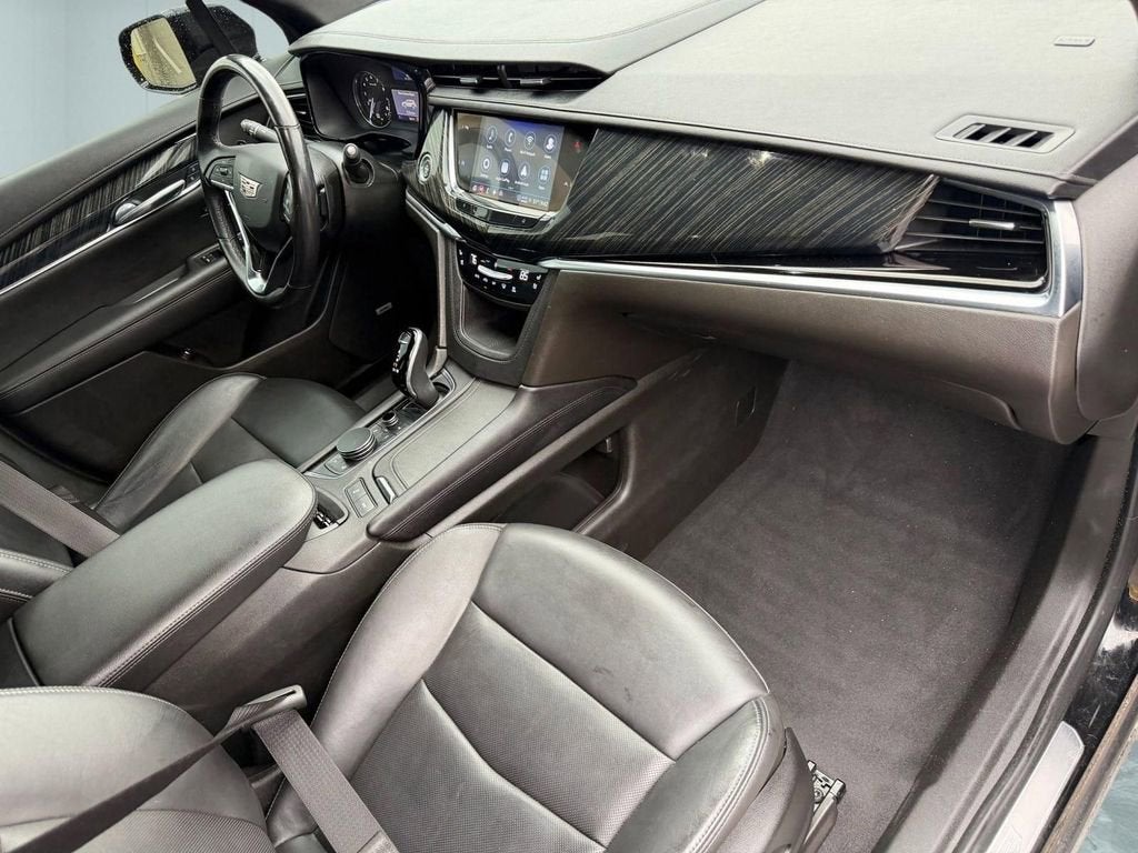 2022 Cadillac XT6 Premium Luxury