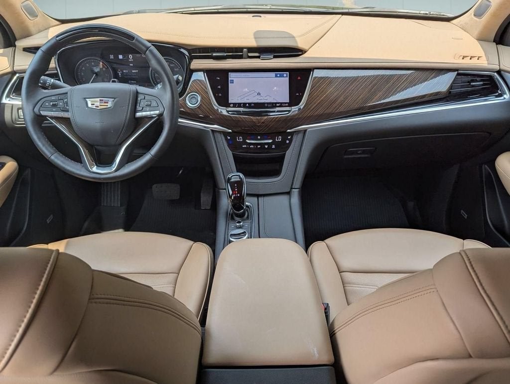 2025 Cadillac XT6 Premium Luxury