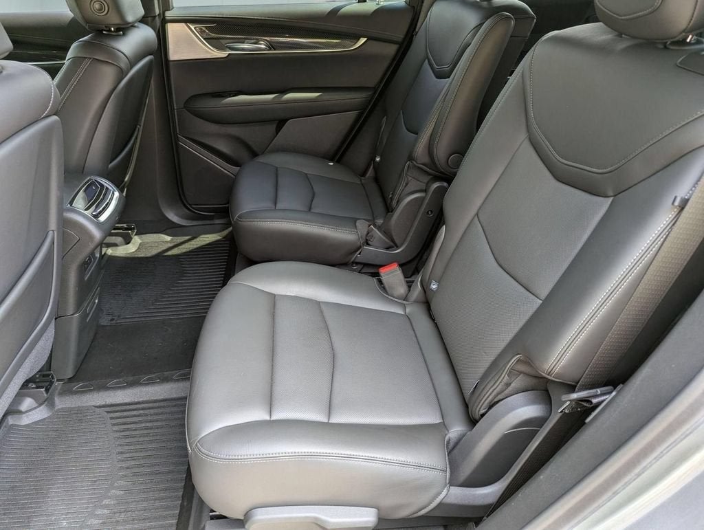 2025 Cadillac XT6 Sport