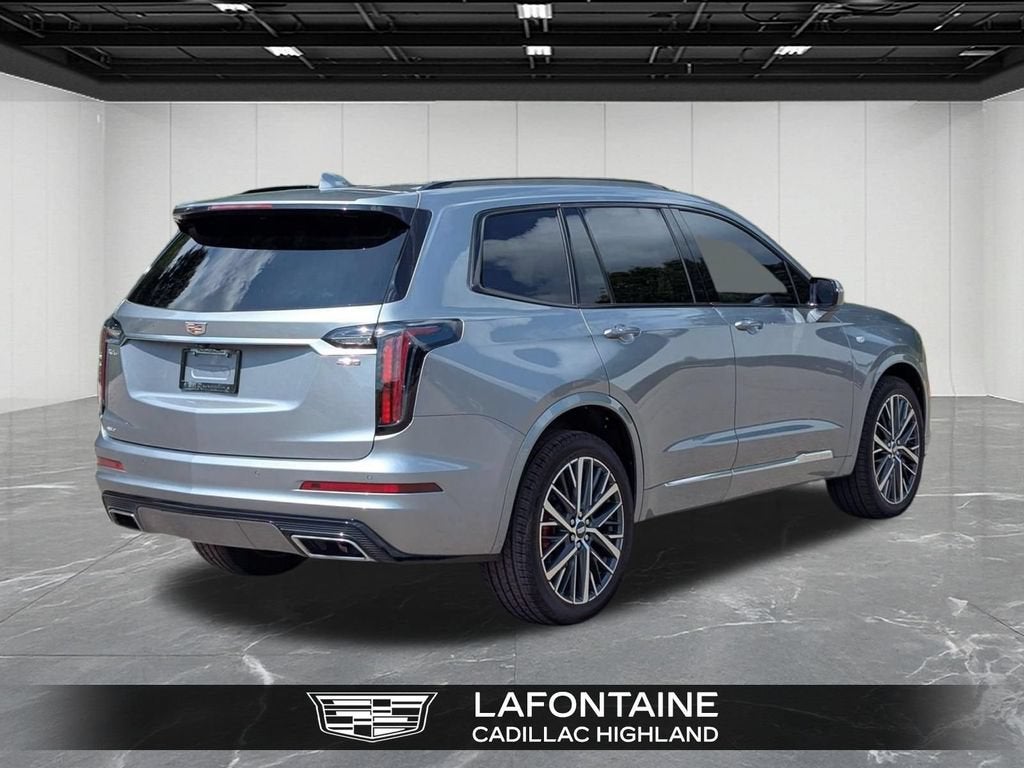 2025 Cadillac XT6 Sport