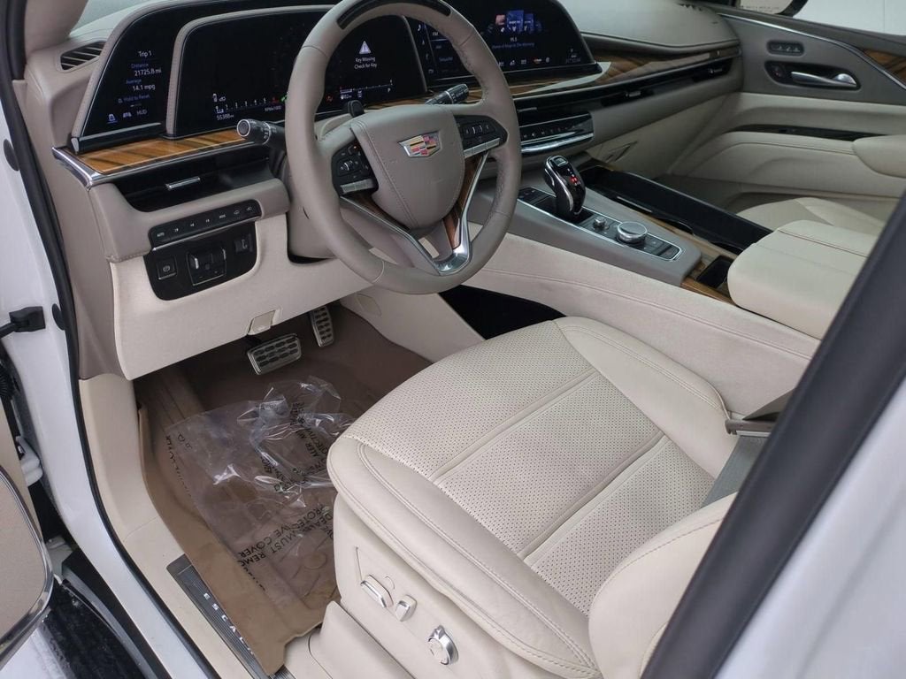 2023 Cadillac Escalade ESV Premium Luxury Platinum