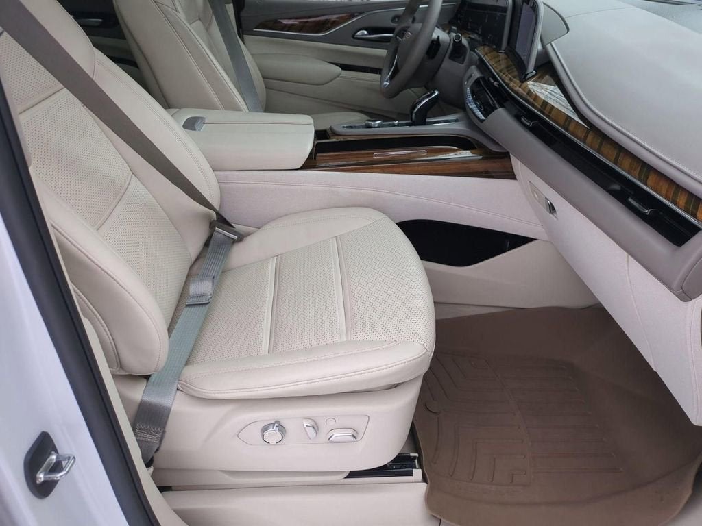 2023 Cadillac Escalade ESV Premium Luxury Platinum