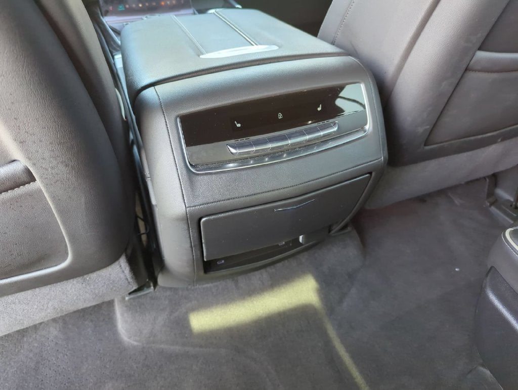 2025 Cadillac Escalade Sport