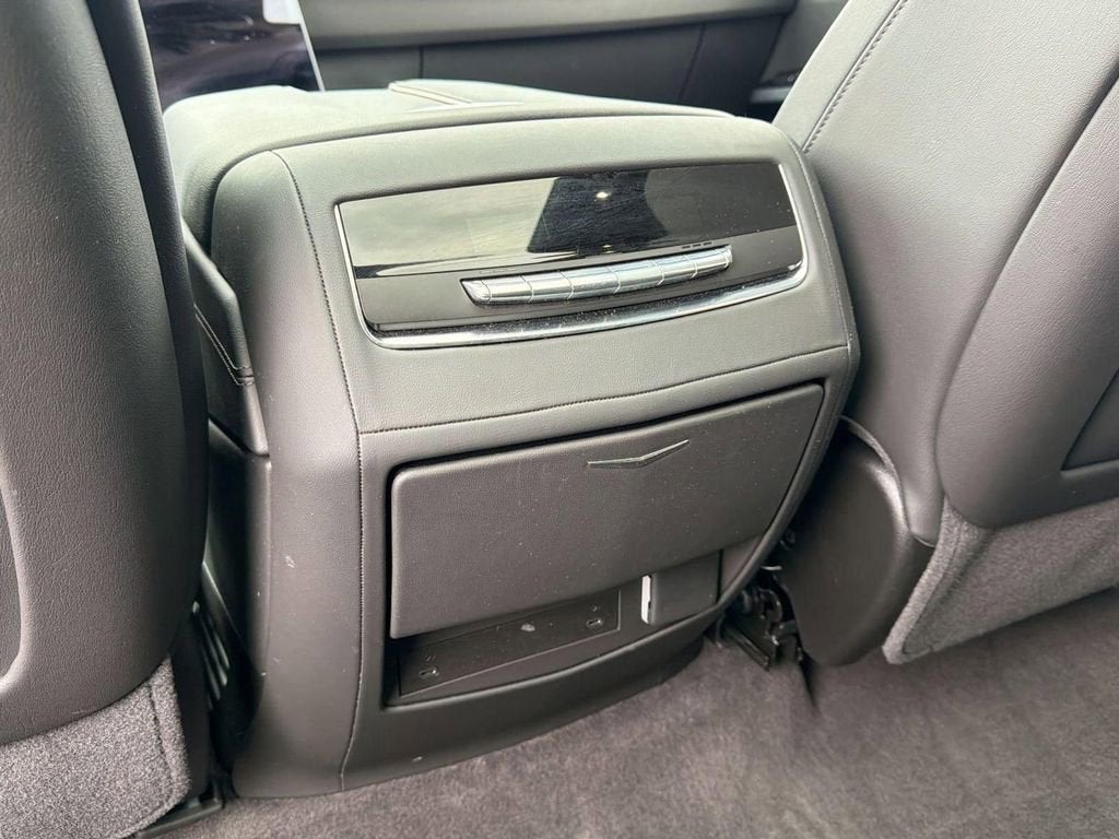 2025 Cadillac Escalade Sport