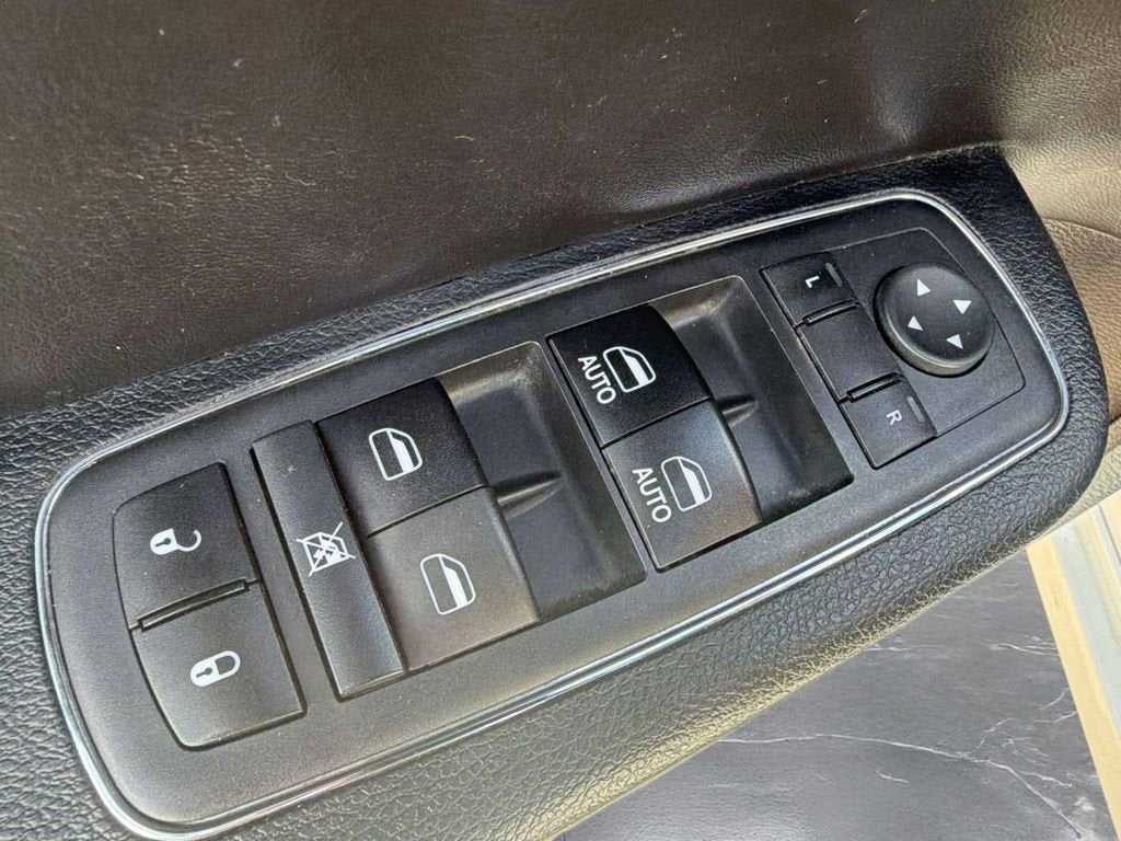 2018 Chrysler 300 300S