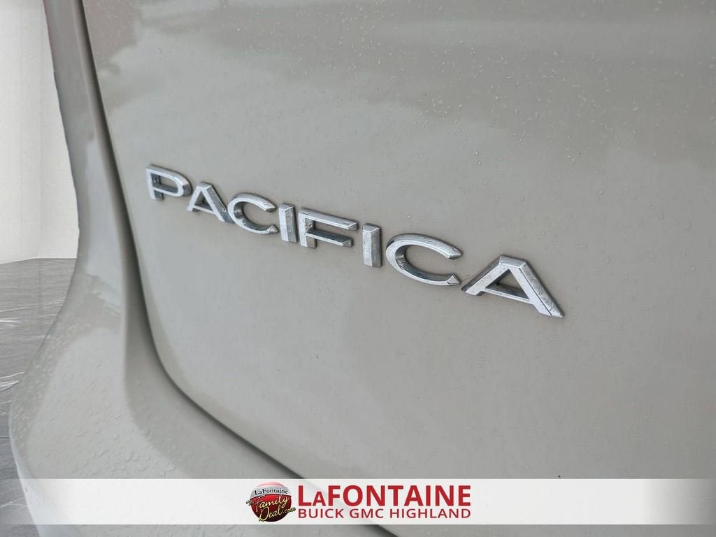 2017 Chrysler Pacifica Touring