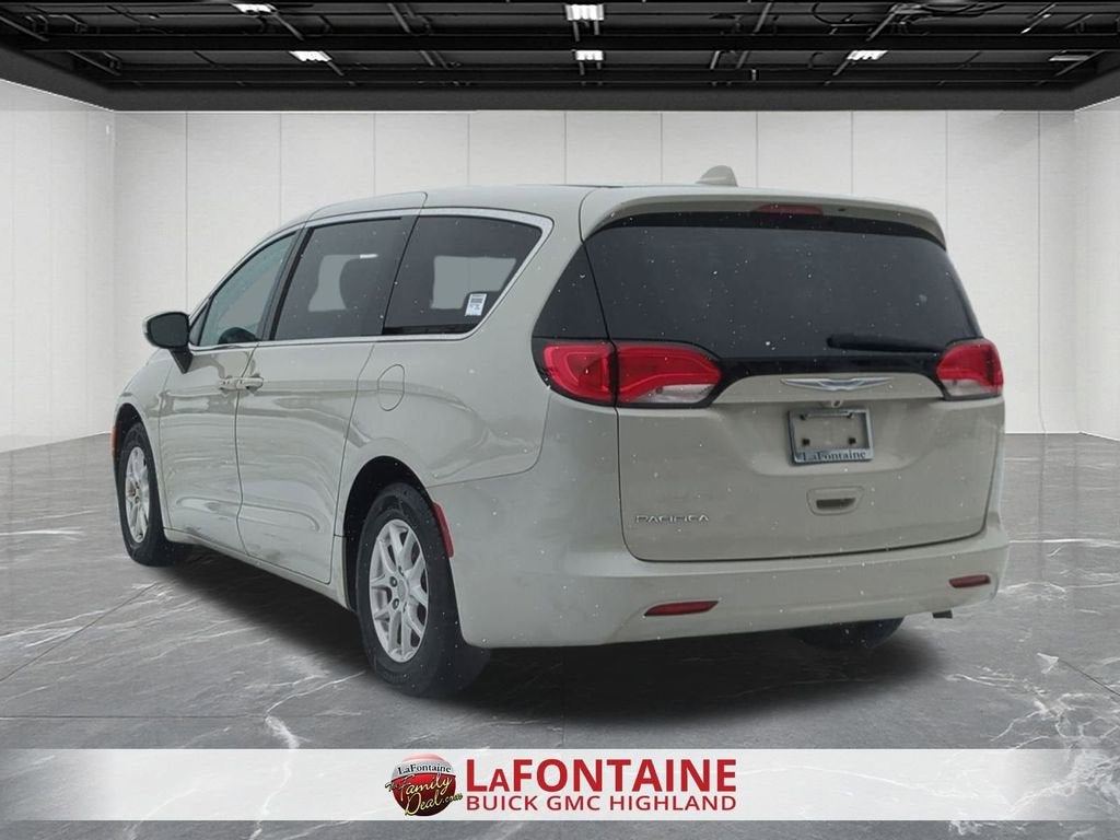 2017 Chrysler Pacifica Touring