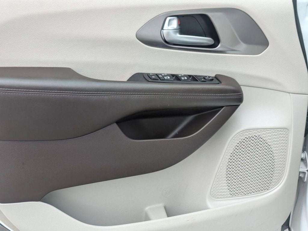 2018 Chrysler Pacifica Touring L Plus