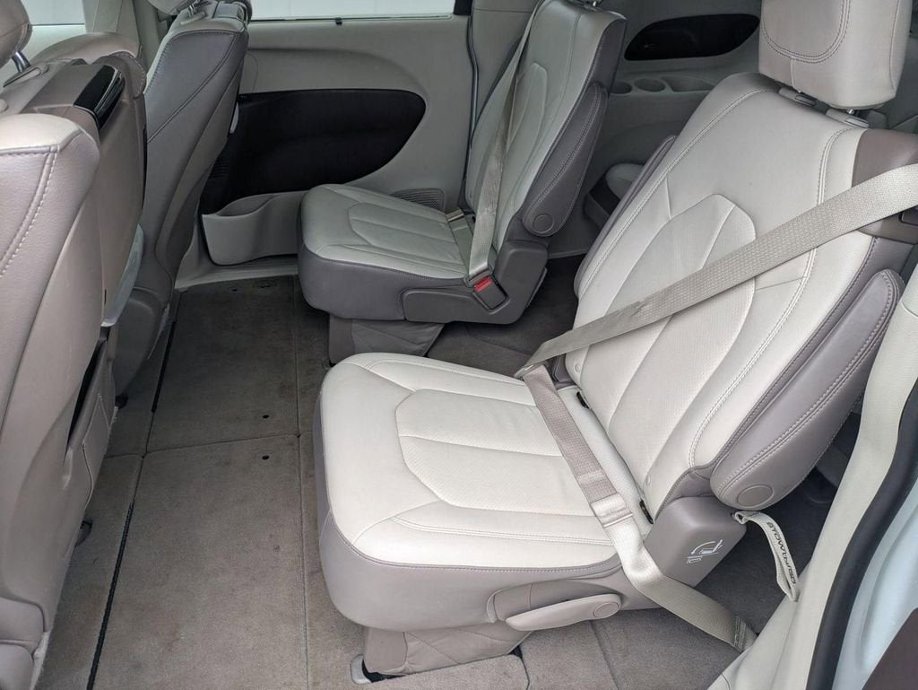 2018 Chrysler Pacifica Touring L Plus