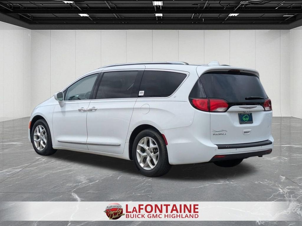 2018 Chrysler Pacifica Touring L Plus
