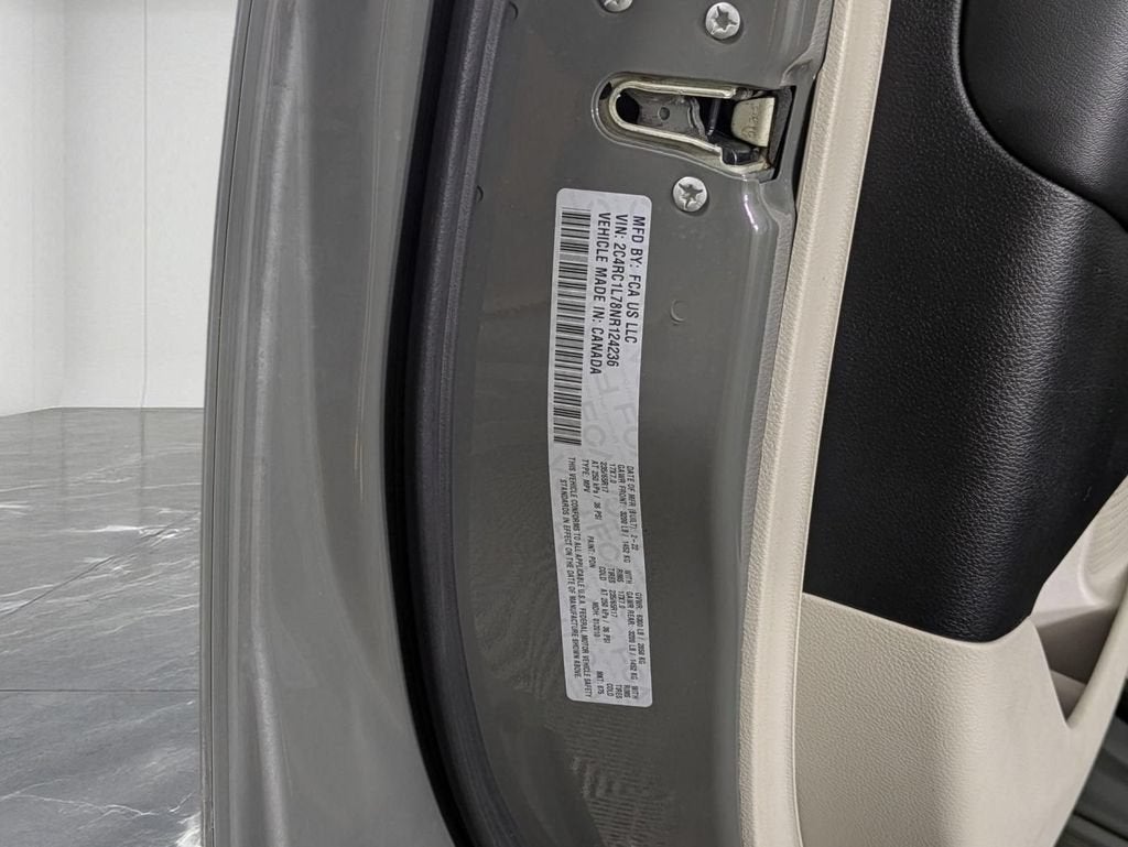2022 Chrysler Pacifica Hybrid Touring L