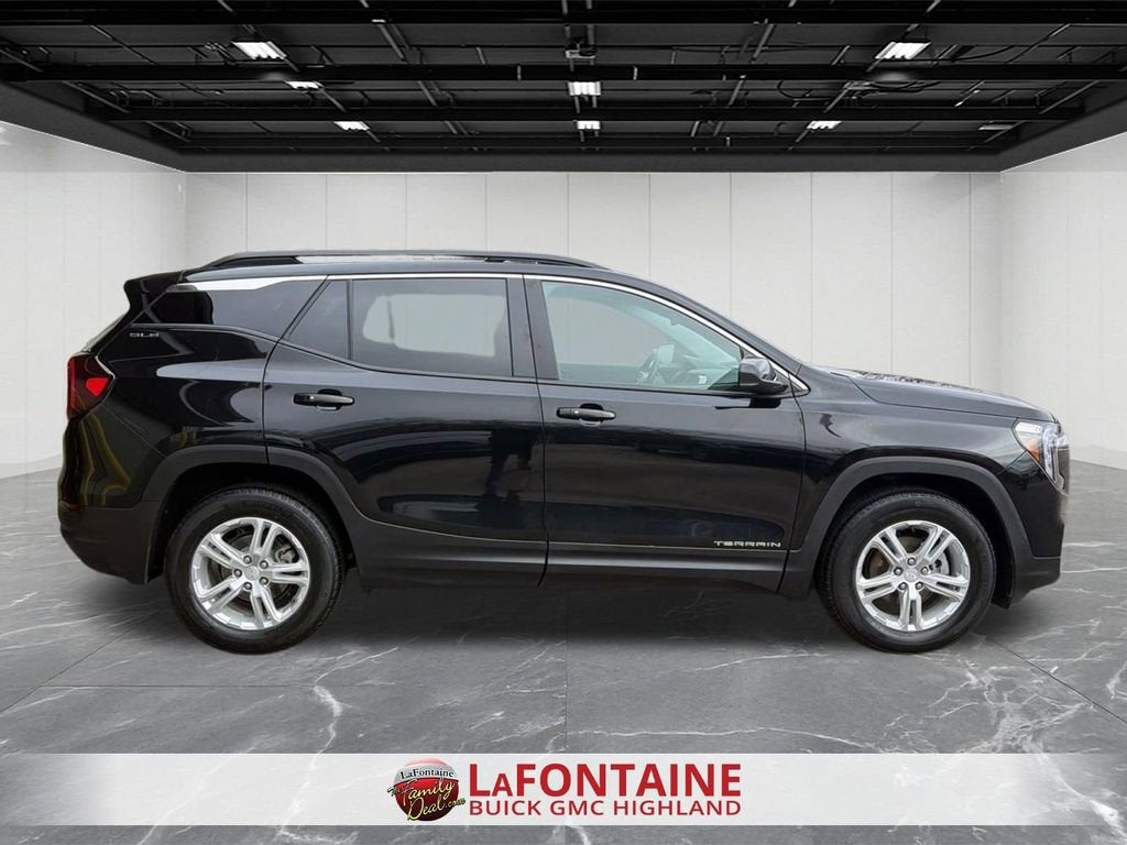 2023 GMC Terrain SLE