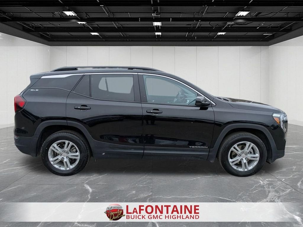 2023 GMC Terrain SLE