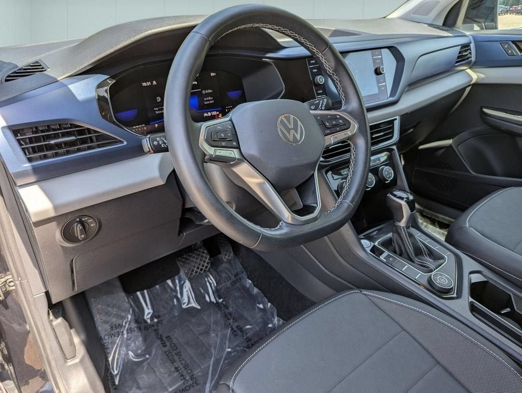 2023 Volkswagen Taos SE